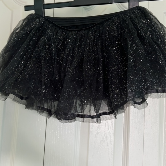 Black Shimmer Tutu - Picture 2 of 4
